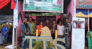 Kerajinan Tangan TTS Habis Terjual
