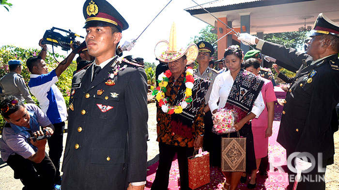 Cara Unik Polisi Rote Ndao Pensiun, Pulang Diantar Mol Padi