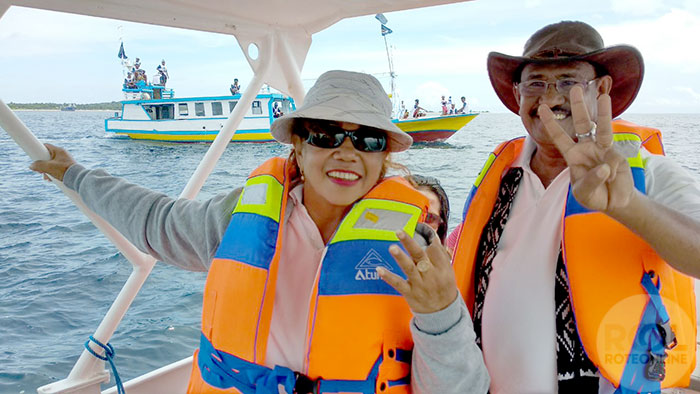 Berkunjung Ke Pulau Ndao, “Lentera” Disambut Iringan Kapal Nelayan