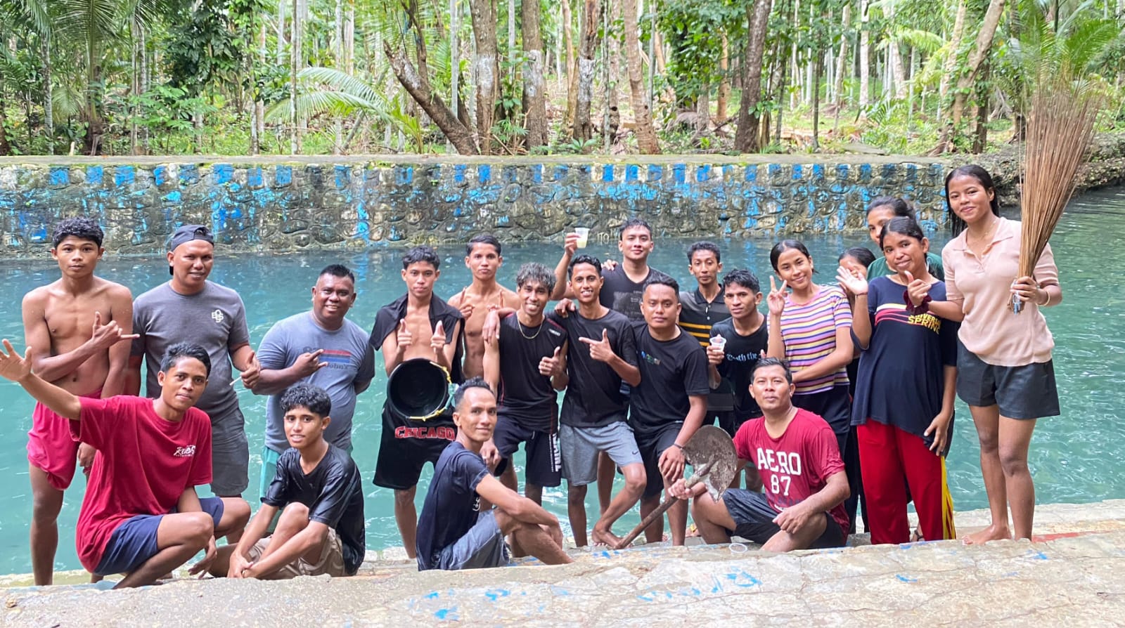 Kasih yang Mengalir, Aksi Nyata Pemuda Syalom Mokdale di Oemau