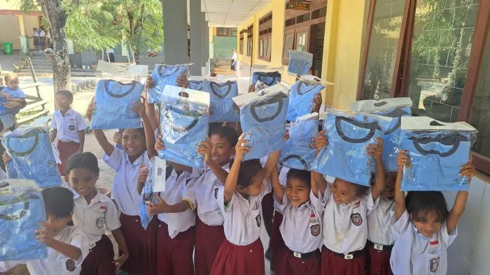 Panji Soeharto di Rote Ndao: 215 Siswa Bo'a Dapat Kejutan Spesial