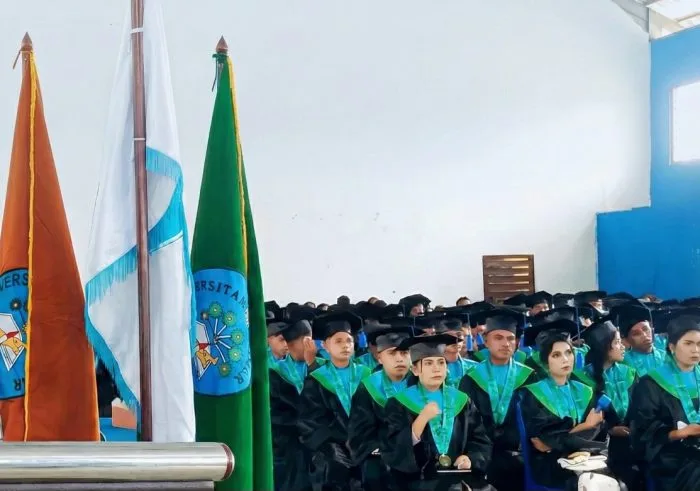 Gelar Wisuda Tahun 2025, UNSTAR Rote Ndao Telah Cetak 1.436 Alumni