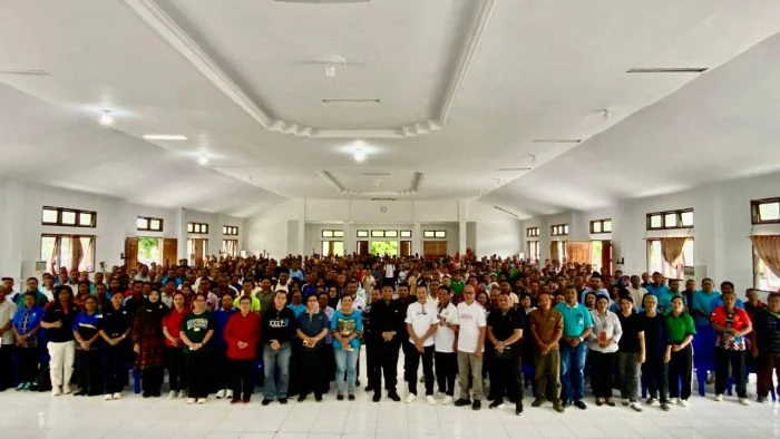 Bupati Paulus Henuk Warning Kepala Sekolah Terkait Pengelolaan Dana BOS