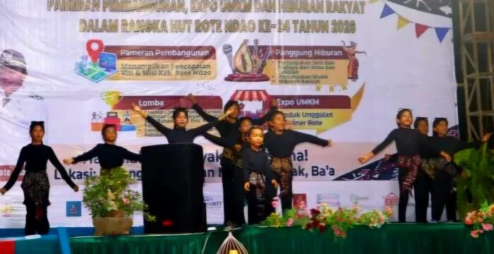 Sentuhan Budaya Rote Selatan Warnai Malam Kelima Expo UMKM Rote Ndao
