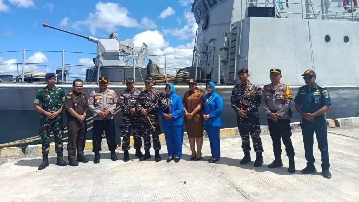 Wabup Rote Ndao Sambut Kunker Dankodaeral VII NTT dengan Prosesi Adat