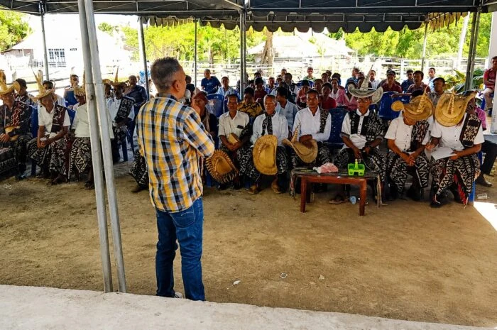 Meksi Mooy Dorong Peran Lembaga Adat Guna Sokong Wisata Telaga Nirwana