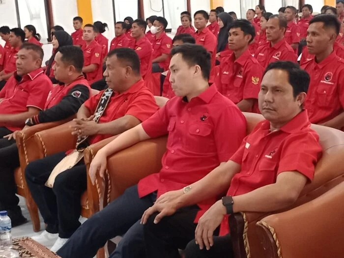 Selesai Konsolidasi Kecamatan, DPC PDIP Rote Ndao Ingatkan Kader Jadi Pelayan Rakyat Bukan Cari