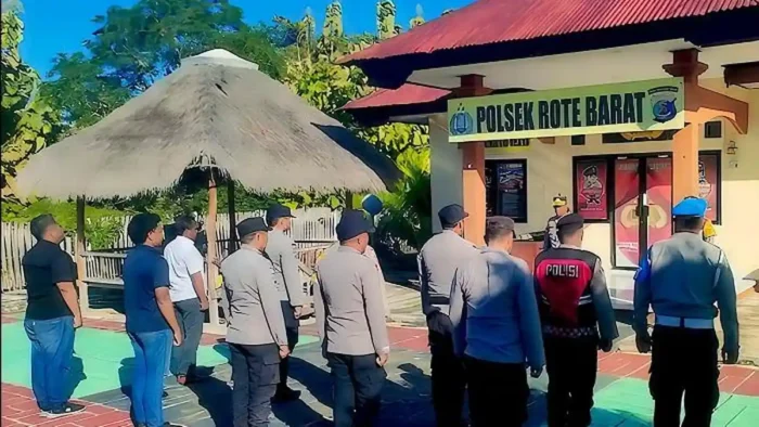 Wakapolres Rote Ndao Pastikan Pelayanan Publik di Polsek Rote Barat Tetap Prima