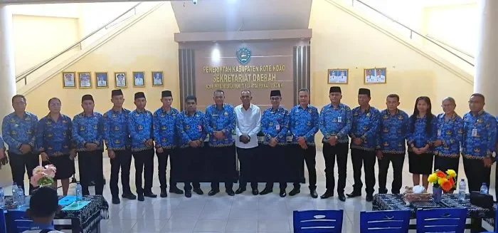 Sertijab 6 Pejabat Rote Ndao, Sekda Ingatkan Target Kinerja