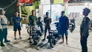Antisipasi Kriminalitas, Polsek Rote Selatan dan Pantaibaru Gencarkan Patroli Malam Hingga Sambang Warga