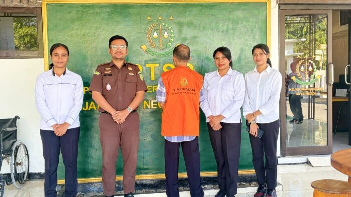 Berkas Lengkap, Polres Rote Ndao Serahkan Tersangka Kasus Persetubuhan Anak ke Kejaksaan