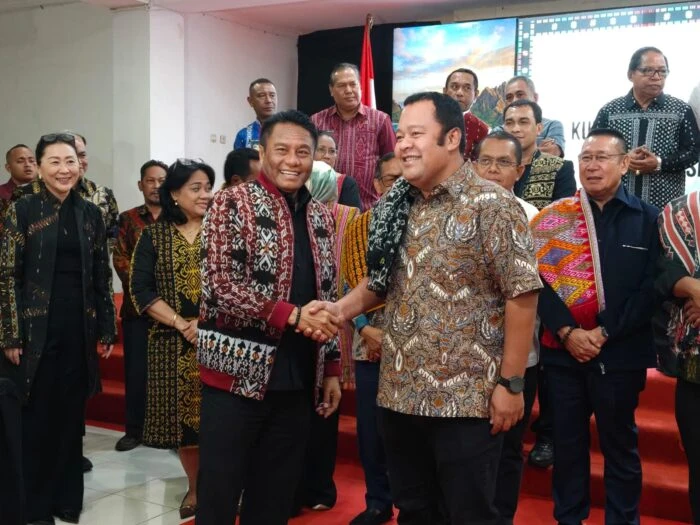 Di Labuan Bajo, Bupati Paulus Henuk Desak DPR RI Longgarkan Aturan Anggaran Rote Ndao